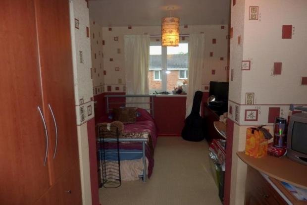 Photo 9