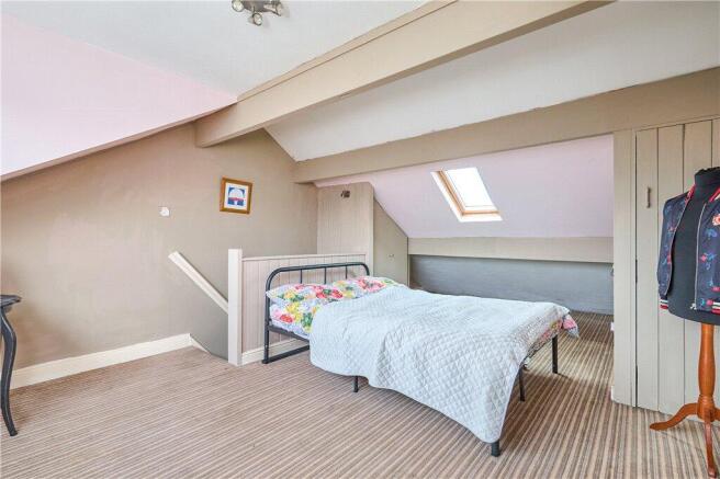 3 bed Terraced for sale Image 11