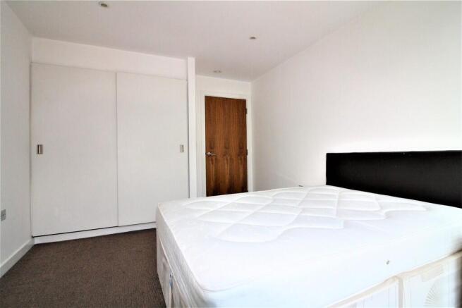 1 bed Apartment to rent Image 7