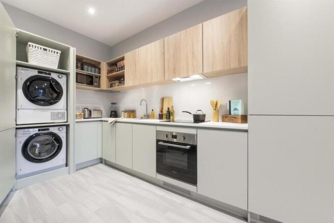 1 bed Flat Share to rent Image 5