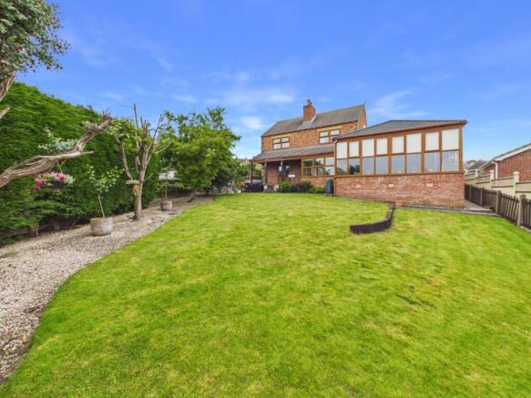 3 bed Detached for sale Image 4