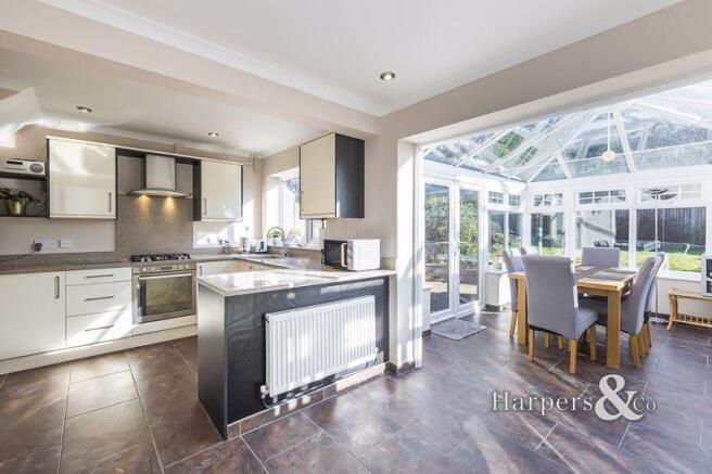 Kitchen / Dining Room