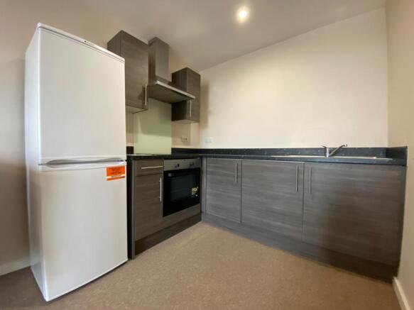 1 bed Flat for sale Image 5
