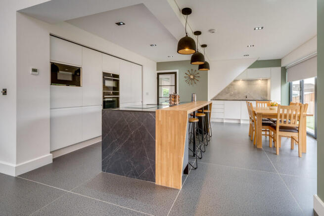 3 bed Detached for sale Image 7