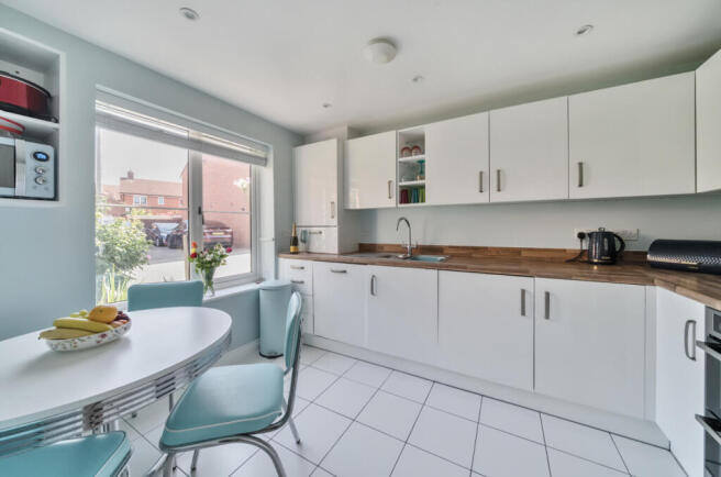 1325540-3-687a768...