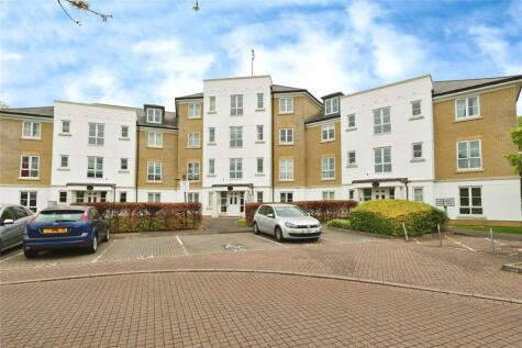 Tudor Way, Knaphill, Woking, Surrey, GU21