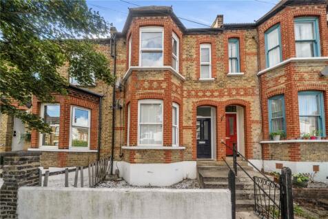 Queen Mary Road, London, SE19