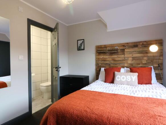 Ridgeway House Room 5 1.JPG