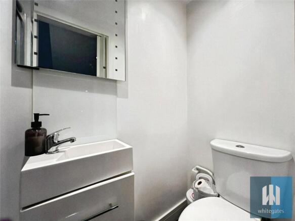 3 bed Terraced for sale Image 11