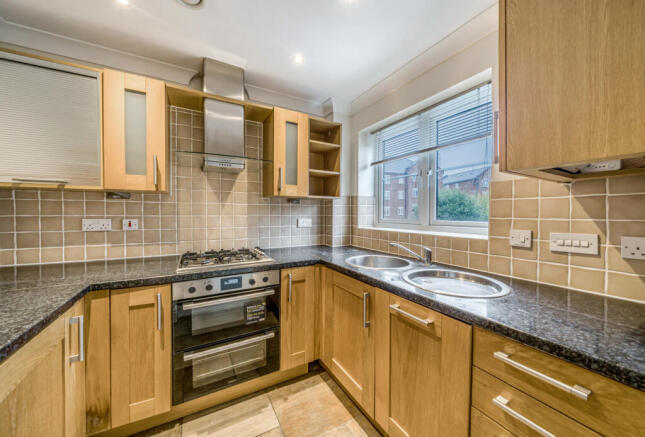 1354793-9-68cadf5...