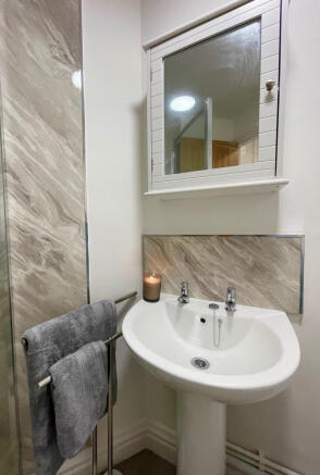 1 bed Apartment to rent Image 9
