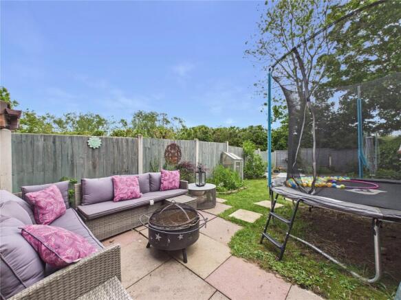 Woodbridge Close, Worcester, Worcestershire, WR5 photo 5
