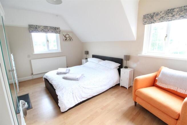 Bedroom 2 RH.jpg
