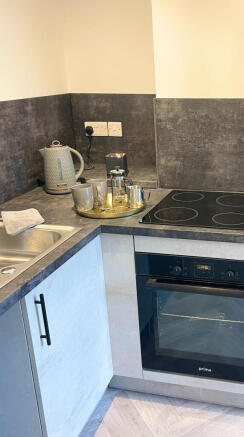 1 bed Apartment to rent Image 4