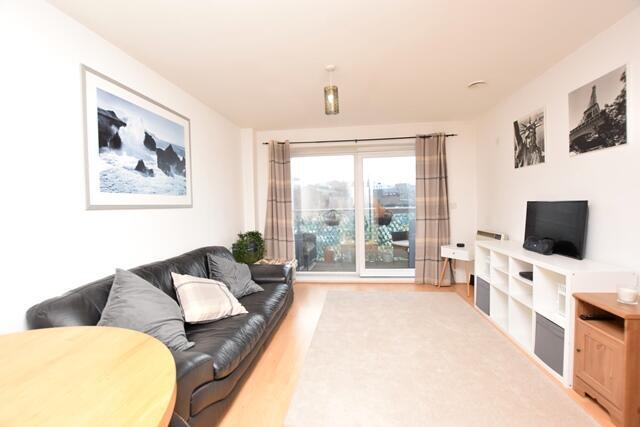 1 bed Apartment to rent Image 5