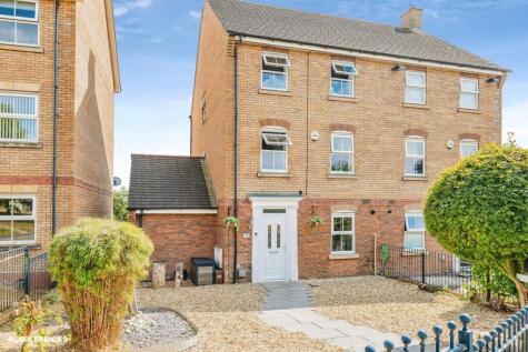 Longacres, Bridgend, CF31