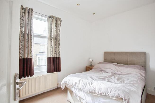 Semi-Detached for sale Image 10