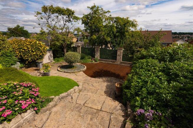 Garden_1.jpg