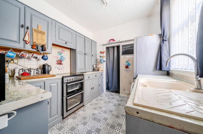 1388535-7-693951e...