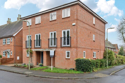 Knowle Avenue, Knowle, Fareham, Hampshire, PO17