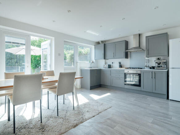 Kitchen / Dining Room