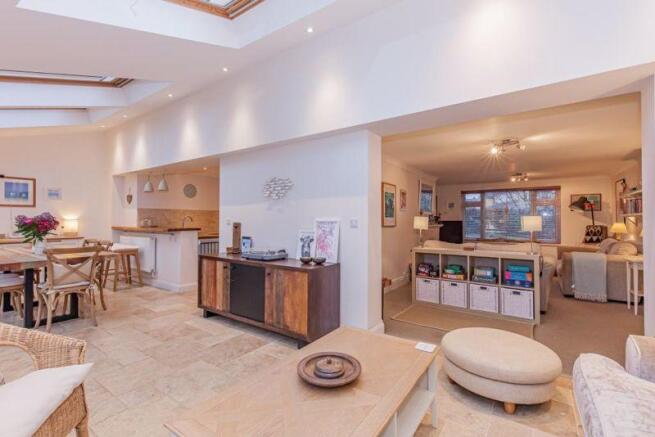 Day/Dining Room