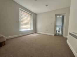 4 The Maisonette, Beaconsfield Road, Weston-super-mare BS23 1YE