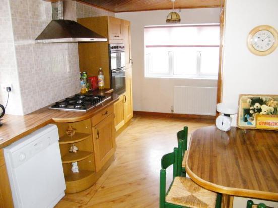 Breakfasting Kitchen