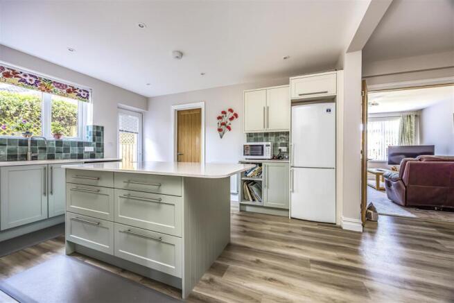 24 Saltmarsh Lane, Hayling Island-PorticoMarketing
