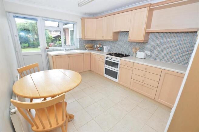 Kitchen/Breakfast Room