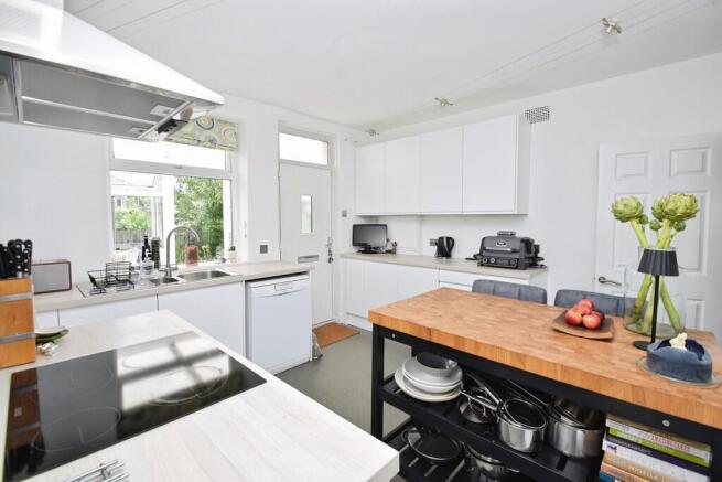 3 bed Terraced for sale Image 8