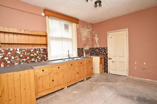 1 bed Flat for sale Image 4