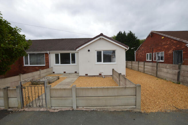 2 bed semi-detached bungalow for sale Edgeworth R