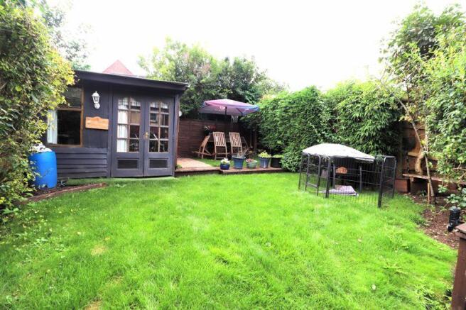 Rear Garden & Garden Bar