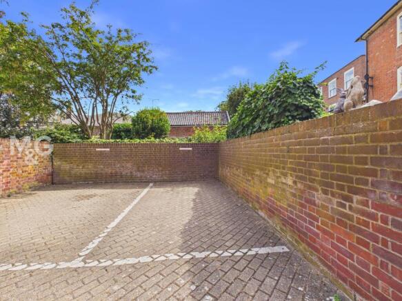 Pump Lane, Bury St. Edmunds, IP33 photo 4