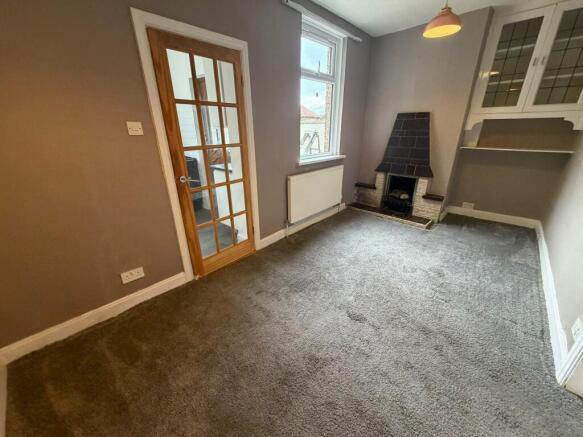 3 bed Terraced to rent Image 4
