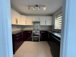 2, Galloway Close, Broxbourne EN10 6BU