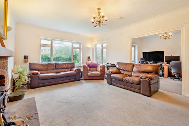 8582727-interior02-800.jpg