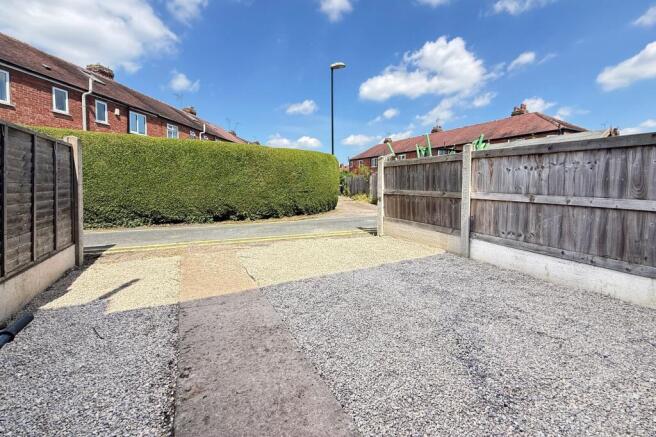 2 bed Terraced for sale Image 8
