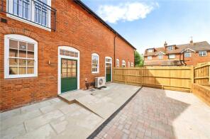 18, Home Farm, Embley Lane, East Wellow SO51 6GZ