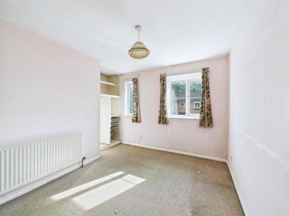 10 - 1 bedroom mid terrace.jpg