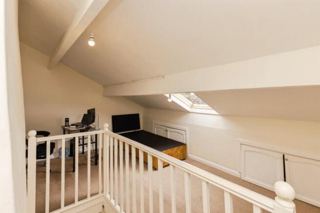 2 bed Terraced for sale Image 12