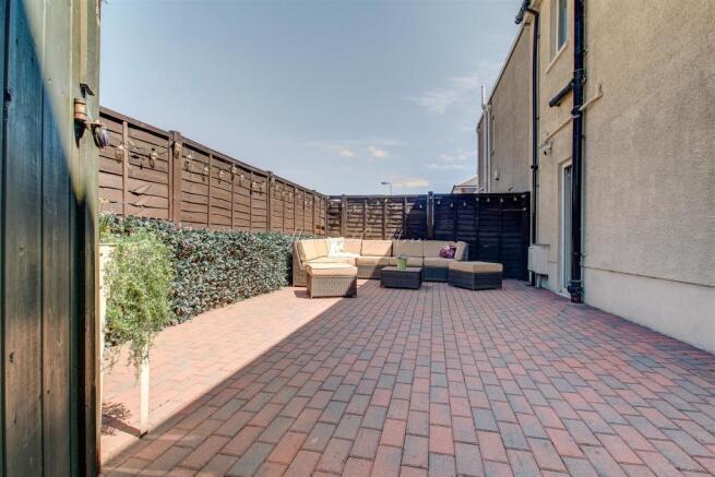 Caerphilly Road, Heath, HernCrabtree_ (29).jpg