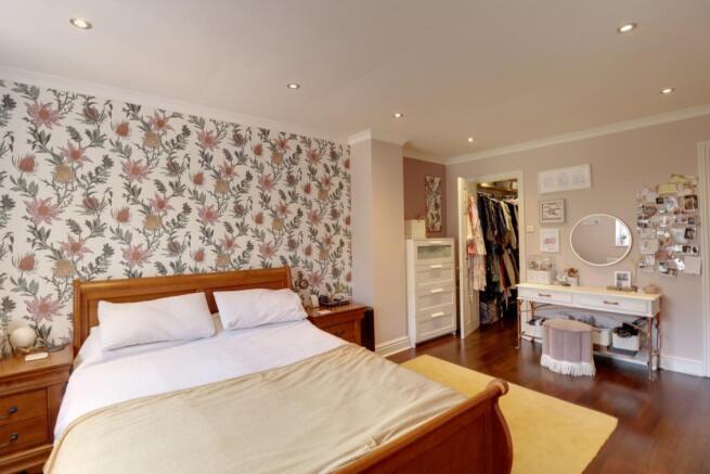 Bed 1 b