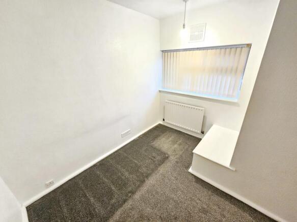 3 bed Terraced for sale Image 8