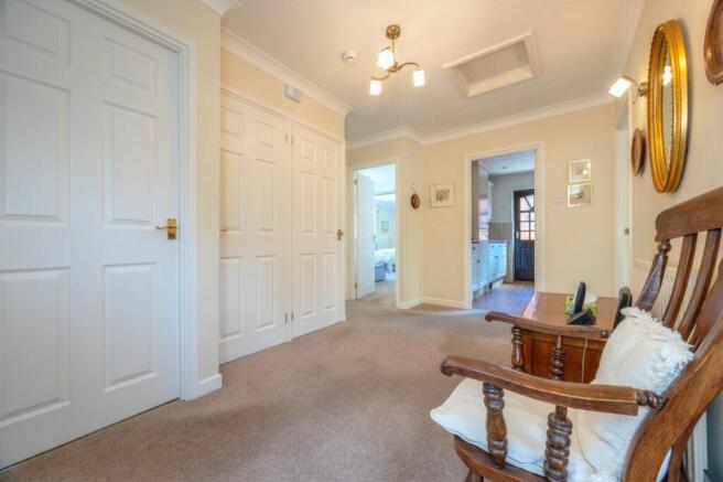 3 bed Detached Bungalow for sale Image 10