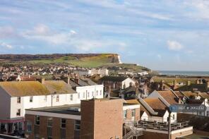 8 Flat 1, Pelham Place, Pelham Road, Seaford BN25 1EN