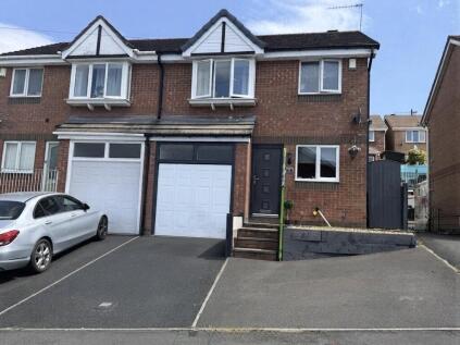 Menai Grove, Longton, Stoke On Trent, Staffordshire, ST3