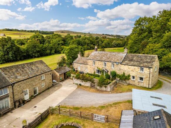 Hole House Farm - Farmhouse and The Old Barn