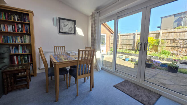 Sitting/Dining Room